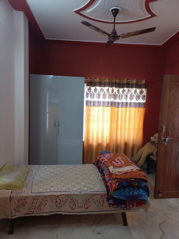 Room in  Pg at Turner Road – for Rent