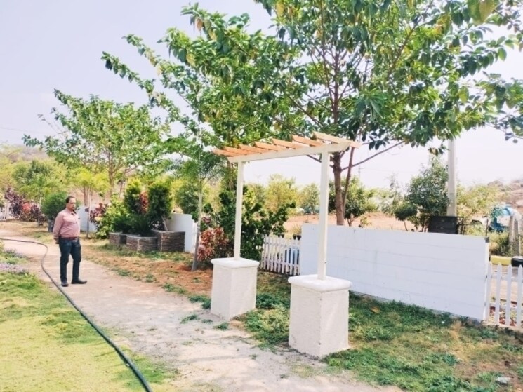 Garden, himayat nagar  600 Sq.Yd. Plot In Himayat Nagar Hyderabad 8159695
