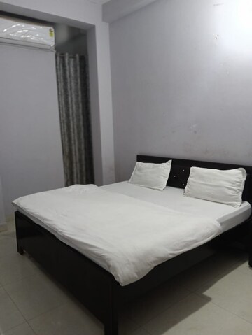 Bedroom in 5 BHK Independent House at Gomti Nagar – for Rent