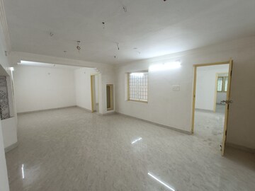 Floor Plan in  Showroom at Nanganallur – for Rent