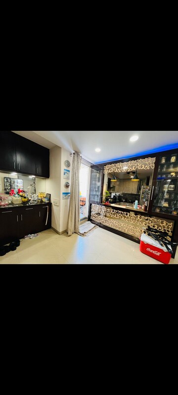 Living Room in 3 BHK Apartment at Sector 50 – for Rent