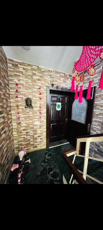 Living Room in 3 BHK Apartment at Sector 50 – for Rent