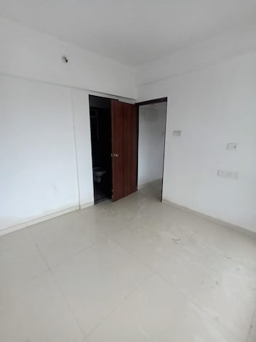 Room in 1 BHK Apartment at Lotus Residency Goregaon West, Goregaon West – for Rent