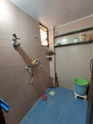 Master Bedroom in 1 BHK Apartment at Rajnigandha Society, Powai – for Rent