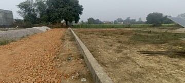  Plot For Sale in Jankipuram Extension