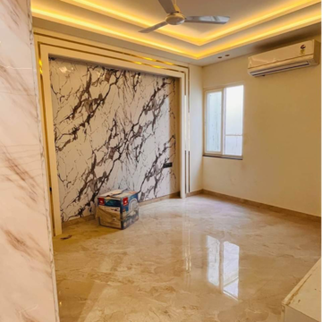 Room in 4 BHK Builder Floor at Sector 48 – for Rent