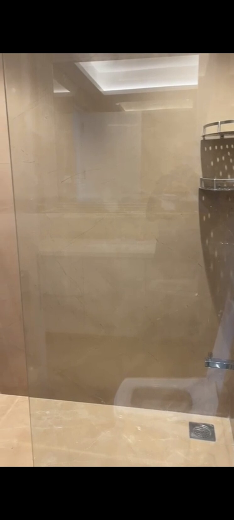 Bathroom, raheja-imperia 4 Bedroom 1931 Sq.Ft. Apartment In Worli Mumbai 8160043