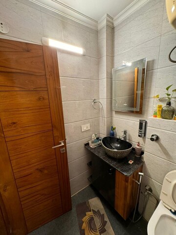 Master Bedroom in 3 BHK Builder Floor at Sector 45 – for Rent