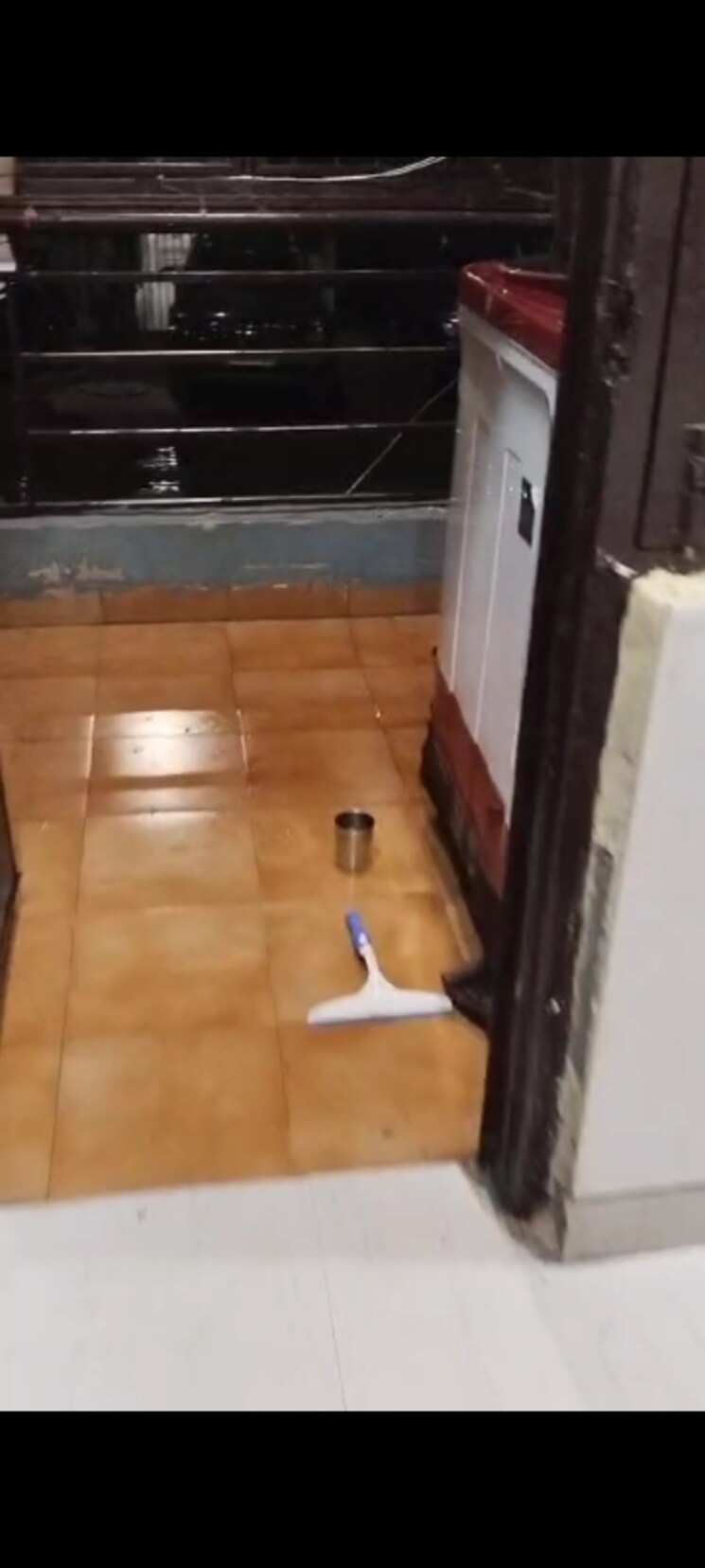 Kitchen, vidhayak-colony 1 Bedroom 550 Sq.Ft. Builder Floor In Nyay Khand I Ghaziabad 8160078