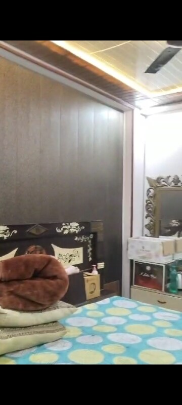 Furnished Amenities in 1 BHK Builder Floor at Vidhayak Colony, Nyay Khand I – for Sale