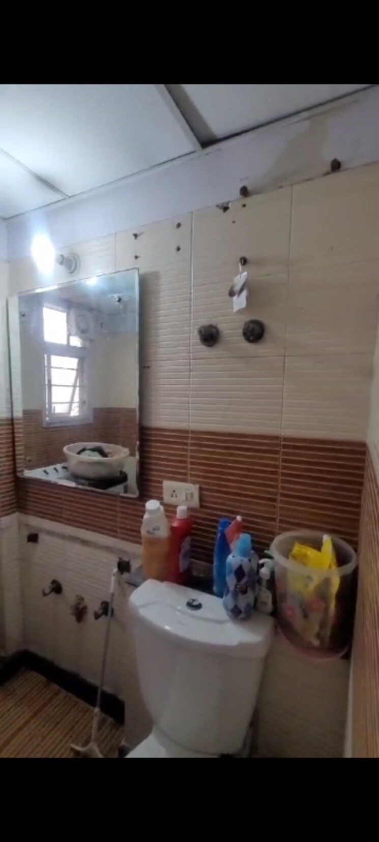Bathroom, exotica-elegance 4 Bedroom 2050 Sq.Ft. Apartment In Vaibhav Khand Ghaziabad 8160117