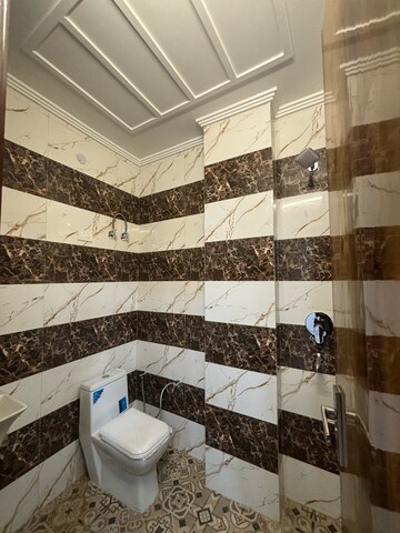 Bathroom in 2 BHK Builder Floor at Uttam Nagar – for Rent
