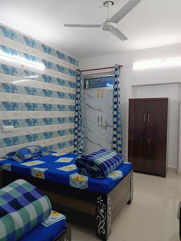 Living Room in 1.5 BHK Builder Floor at Aliganj – for Rent