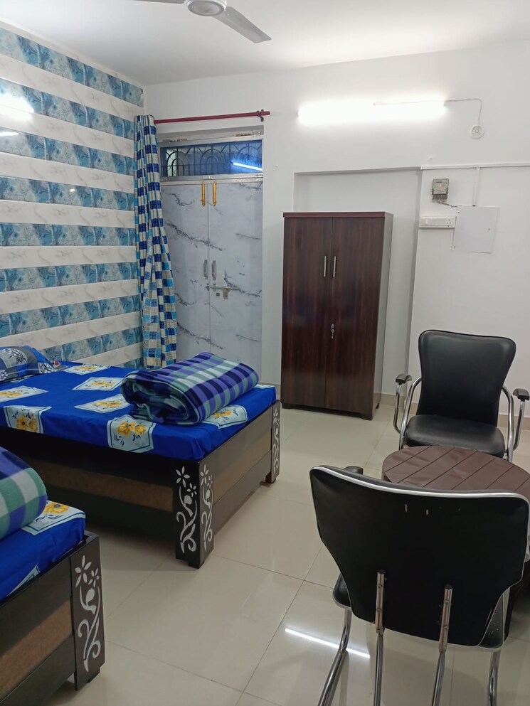 Master Bedroom, aliganj 1.5 Bedroom 800 Sq.Ft. Builder Floor In Aliganj Lucknow 8160198