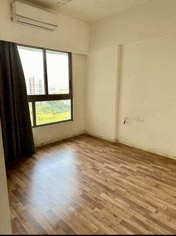 Room in 2 BHK Apartment at The Wadhwa The Address, Ghatkopar West – for Rent