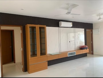 Room in 3 BHK Apartment at Prestige Tranquil, Kokapet – for Rent