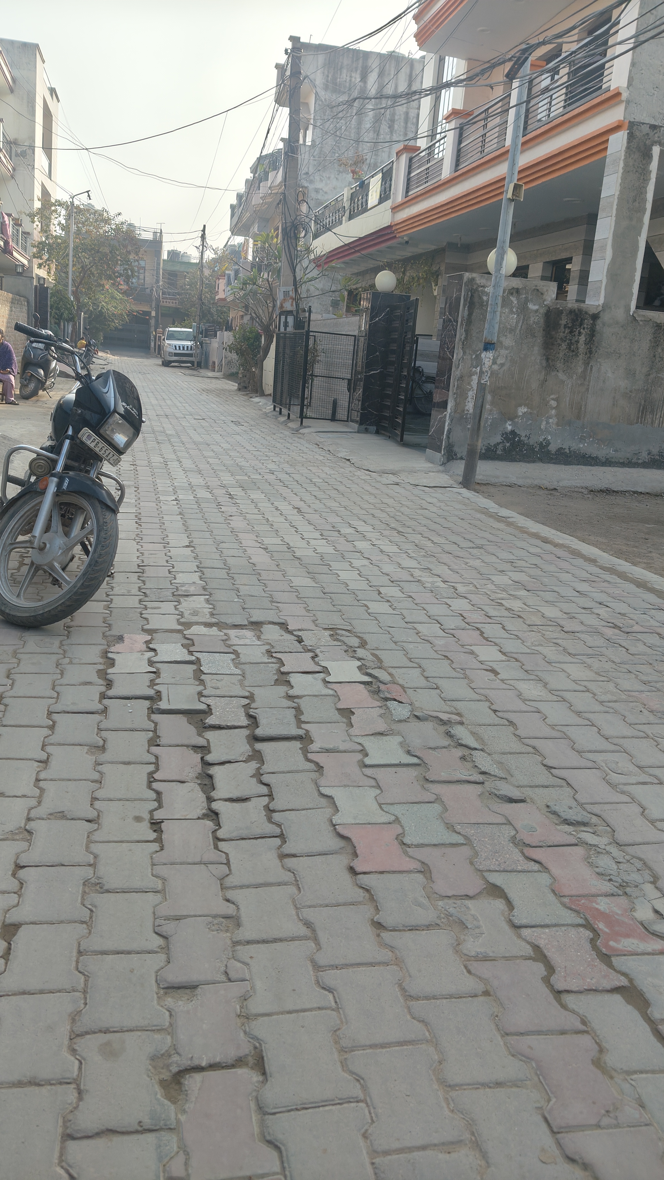 Plot For Sale in D R Estate 