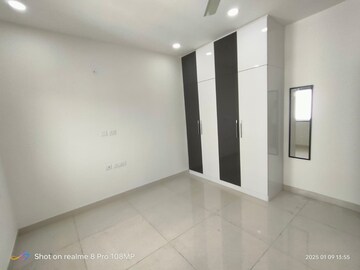 Room in 3 BHK Apartment at Jayabheri The Summit, Narsingi – for Rent