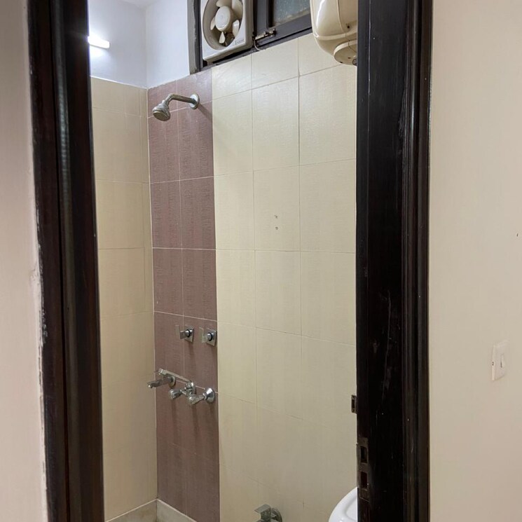 Bathroom, sector 45  204 Sq.Yd. Plot In Sector 45 Gurgaon 8160325