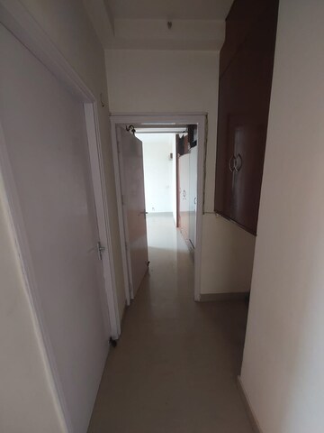 Building Lobby in 3 BHK Apartment at DLF The Princeton Estate, Dlf Phase V – for Rent