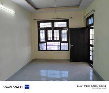 Room in 2 BHK Independent House at Gomti Nagar – for Rent