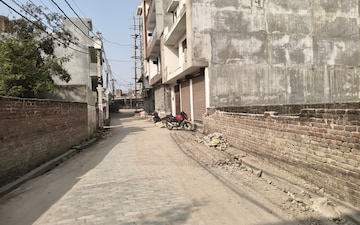 Plot For Sale in Alinagar Khurd