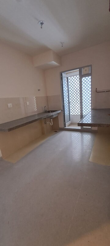 2 BHK Apartment For Rent in Piramal Vaikunth, Balkum Pada