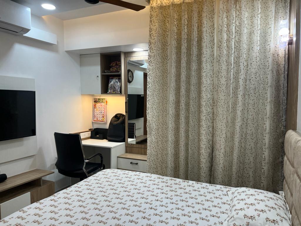2 BHK + Extra Room Apartment For Sale in Lodha Casa Maxima