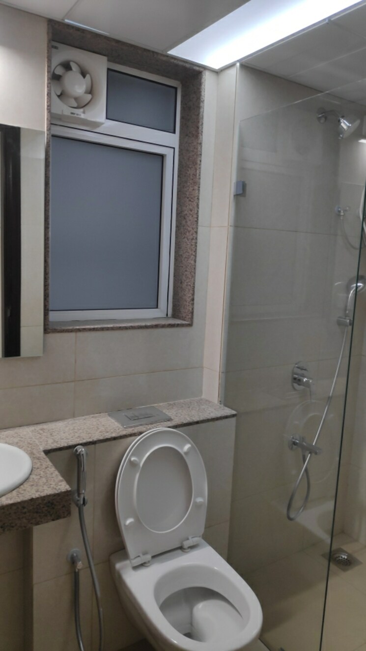 Bathroom, lnt-veridian 2 Bedroom 650 Sq.Ft. Apartment In Powai Mumbai 8160397