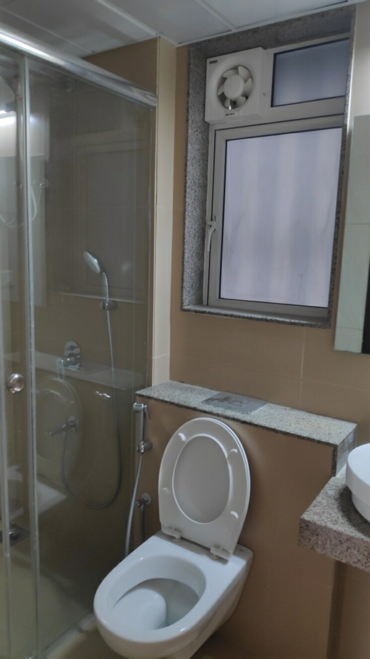 Bathroom, lnt-veridian 2 Bedroom 650 Sq.Ft. Apartment In Powai Mumbai 8160397