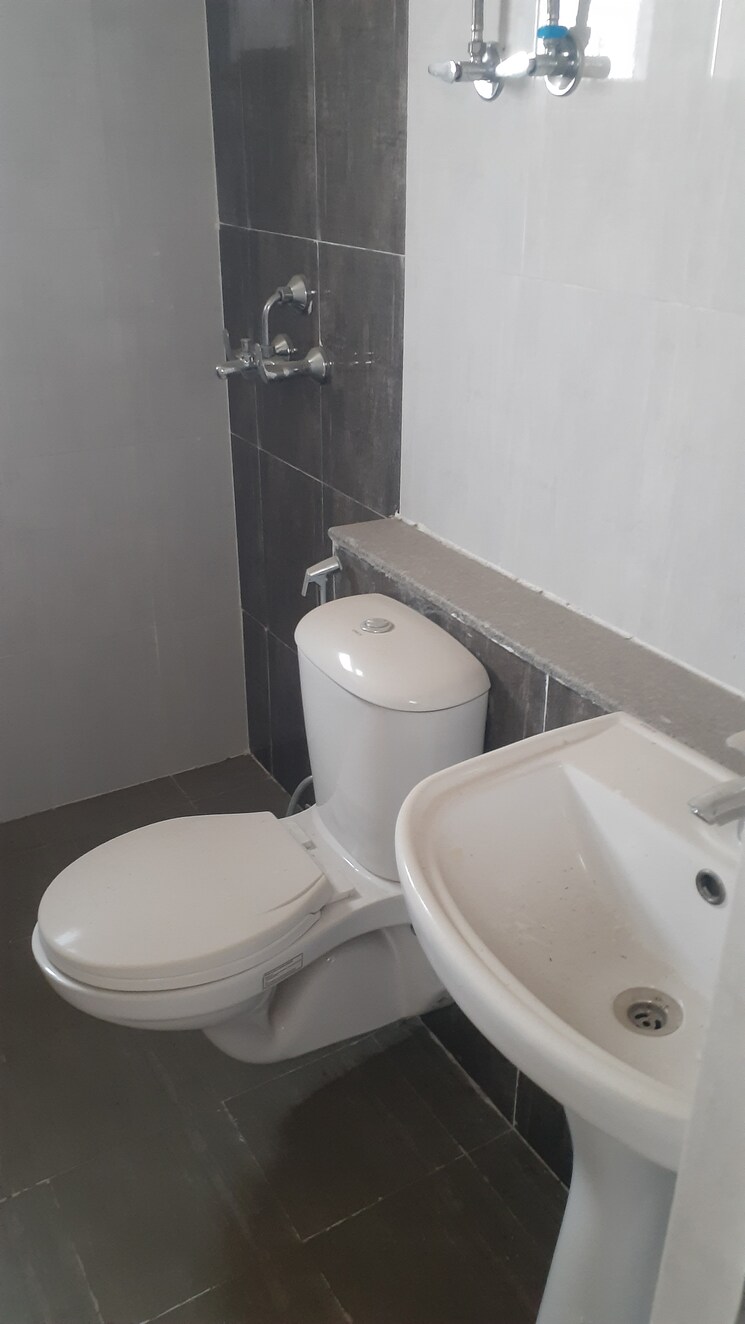 Bathroom, ansal-sunshine-county 2 Bedroom 1343 Sq.Ft. Apartment In Kundli Sonipat 8160398