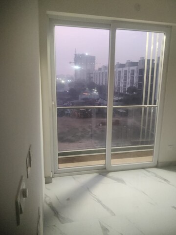 Room in 3.5 BHK Apartment at M3M Soulitude, Sector 89 – for Sale