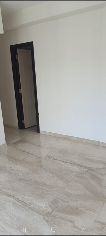 Room in 2 BHK Apartment at LnT Realty Emerald Isle, Powai – for Rent
