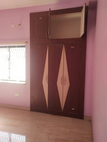 Room in 2 BHK Apartment at Hinoo – for Rent