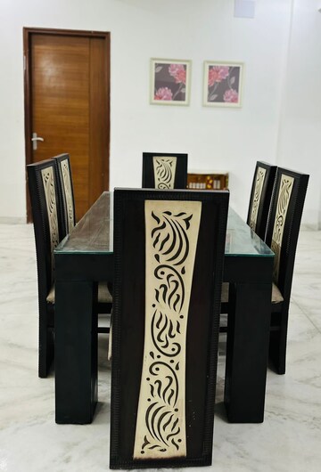 Furnished Amenities in 2 BHK Builder Floor at Sector 40 – for Rent