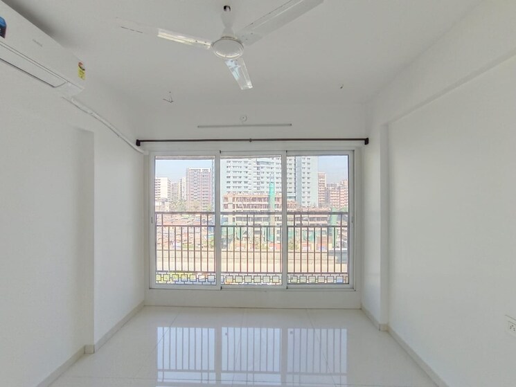 Living Room, ekjyot-sanmaan 3 Bedroom 950 Sq.Ft. Apartment In Chembur Mumbai 8160635