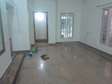 Room in 2 BHK Builder Floor at Nri Layout – for Rent