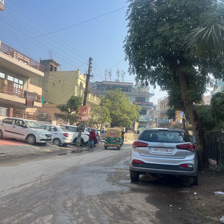  Parking, sector 9  160 Sq.Yd. Plot In Sector 9 Gurgaon 8160669