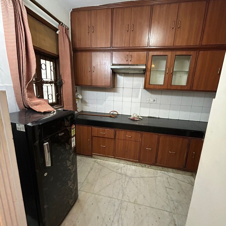 Kitchen, uday park 3 Bedroom 1800 Sq.Ft. Builder Floor In Uday Park Delhi 8160662