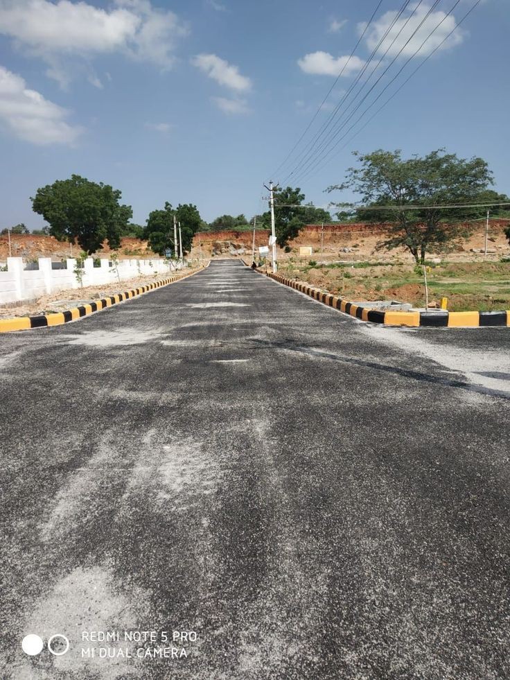 Plot For Sale in Hampinagar