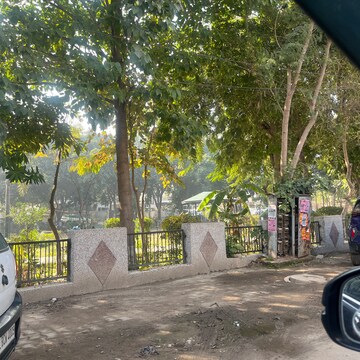 3 BHK Builder Floor – Garden View at Sector 9 - for Sale
