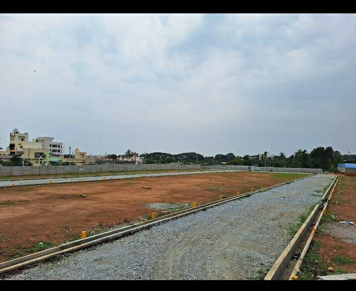 Plot For Sale in Apoorva Says 