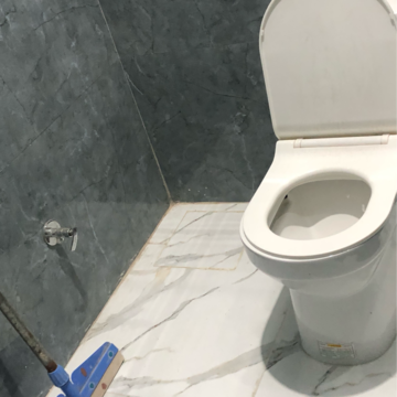 Bathroom in 1.5 BHK Villa at Sector 21 – for Rent