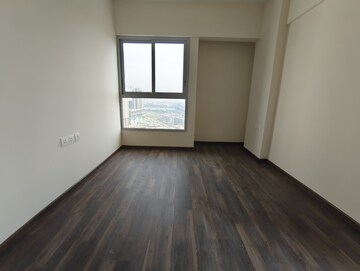 Room in 2 BHK Apartment at Piramal Vaikunth Vairat, Balkum Pada – for Sale
