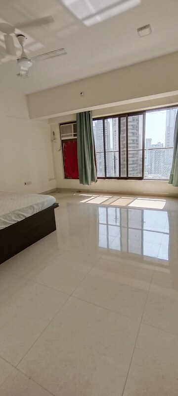 Room in 3 BHK Apartment at Aristo Pearl Residency, Prabhadevi – for Rent
