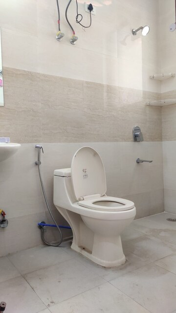 Bathroom in 1 BHK Builder Floor at Ansal Sushant Lok I, Sector 43 – for Rent