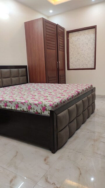 Bedroom in 1 BHK Builder Floor at Ansal Sushant Lok I, Sector 43 – for Rent