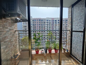 Swimming Pool in 2.5 BHK Apartment at Joy Valencia, Jogeshwari East – for Rent