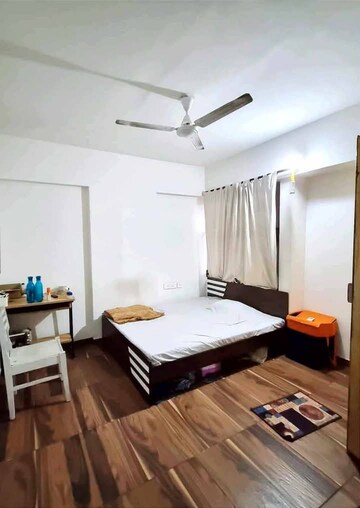 Master Bedroom in 2 BHK Apartment at Keshav Leela Polaris, Mundhwa – for Rent