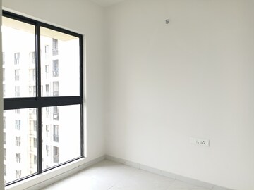 Room in 2 BHK Apartment at Runwal Gardens Phase I, Dombivli East – for Rent